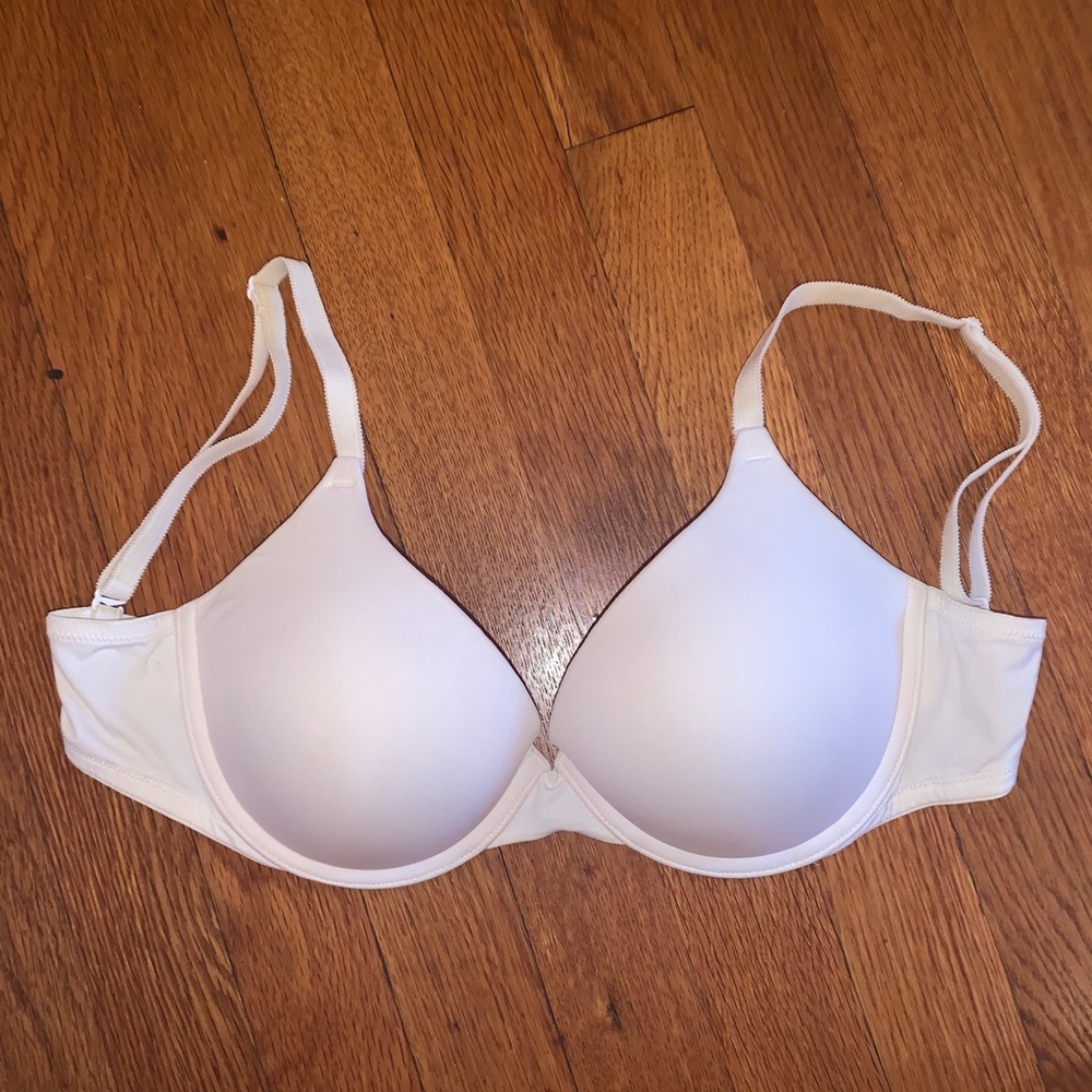Victoria’s Secret PINK 32DD white push-up